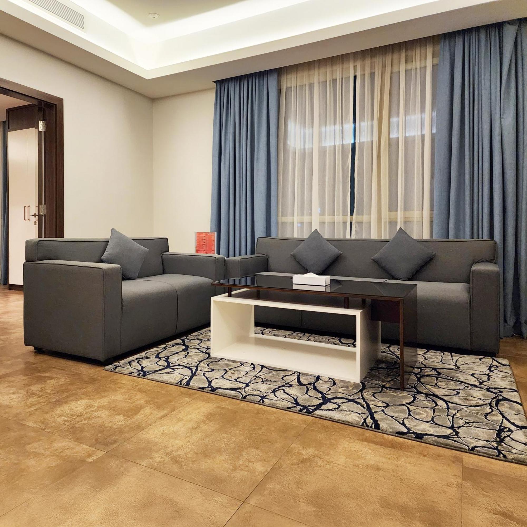 Juffair Boulevard Hotel & Suites Manama Exterior foto